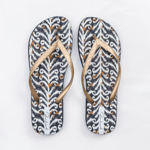 Carregar imagem no visualizador da galeria, Product Front: Rio De Sol Tongs Ikat Slim