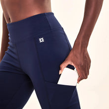 Carregar imagem no visualizador da galeria, Image 05: Uv Line Fitness Bas Legging Fit Aspen Navy Blue Upf50+