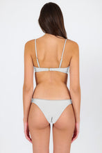 Carregar imagem no visualizador da galeria, Model Back: Rio De Sol Bas Bottom Shimmer-White Essential