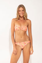 Carregar imagem no visualizador da galeria, Model Front: Rio De Sol Haut Top Ditsy-Butter Sara
