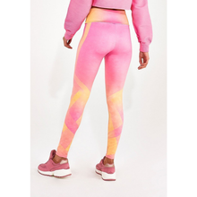 Carregar imagem no visualizador da galeria, Model Back: Alto Giro Fitness Bas Legging Madagascar Sunset Sunset Vibes