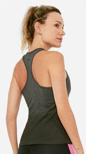 Carregar imagem no visualizador da galeria, Model Back: Alto Giro Fitness Haut Regata Skin Fit Degrade Cinza