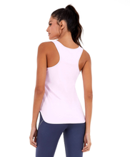 Carregar imagem no visualizador da galeria, Model Back: Alto Giro Fitness Haut Regata Skin Fit Inspiracionais Rosa Soft