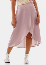 Carregar imagem no visualizador da galeria, Model Front: Alto Giro Fitness Bas Saia Cdc Royale Mid Rosa