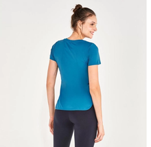 Carregar imagem no visualizador da galeria, Model Back: Alto Giro Fitness Haut T-Shirt Skin Fit Frases Inspiracionais Verde Strong