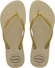 Carregar imagem no visualizador da galeria, Model Front: Havaianas Tongs Havaianas Slim Gloss Areia