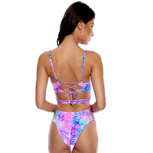 Carregar imagem no visualizador da galeria, Image 05: Luli Fama Une Pièce Strappy Cut Out Blue Pink
