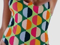 Carregar e reproduzir vídeo no visualizador da Galeria, Video: Rio De Sol Une Pièce Garden-City Hype