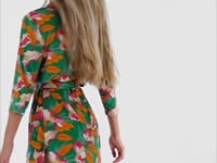 Carregar e reproduzir vídeo no visualizador da Galeria, Video: Rio De Sol Chemise Green Bloom Chemise