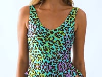 Carregar e reproduzir vídeo no visualizador da Galeria, Video: Rio De Sol Une Pièce Morumbi Zoe