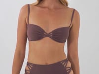 Carregar e reproduzir vídeo no visualizador da Galeria, Video: Rio De Sol Ensemble Set Malibu-Ebano Bandeau-Iris Highwaist-Spin-Iris