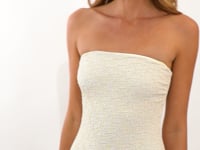 Carregar e reproduzir vídeo no visualizador da Galeria, Video: Rio De Sol Une Pièce Brisa-Offwhite Tube-Op