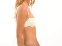 Carregar e reproduzir vídeo no visualizador da Galeria, Video: Rio De Sol Bas Bottom Brisa-Offwhite Essential