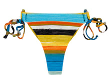 Carregar imagem no visualizador da galeria, Product Front: Rio De Sol Bas Bottom Artsy Fio-Tie