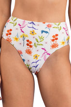 Carregar imagem no visualizador da galeria, Gallery: Rio De Sol Bas Bottom Countryside Hotpants