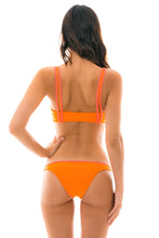 Carregar imagem no visualizador da galeria, Model Back: Rio De Sol Bas Bottom Duo Orange
