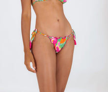 Carregar imagem no visualizador da galeria, Gallery: Rio De Sol Bas Bottom Green-Bloom Frufru-Fio