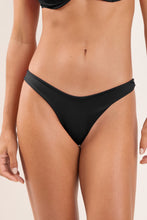 Carregar imagem no visualizador da galeria, Gallery: Rio De Sol Bas Bottom Lava Kai