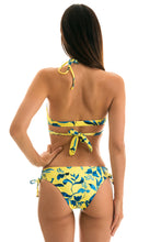 Carregar imagem no visualizador da galeria, Model Back: Rio De Sol Bas Bottom Lemon Flower Transpassado