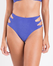 Carregar imagem no visualizador da galeria, Gallery: Rio De Sol Bas Bottom Malibu-Indigo Highwaist-Spin