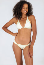 Carregar imagem no visualizador da galeria, Model Front: Rio De Sol Bas Bottom Off-White Mel