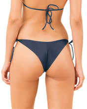 Carregar imagem no visualizador da galeria, Image 05: Rio De Sol Bas Bottom Shark Cheeky-Tie