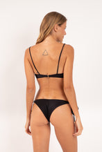 Carregar imagem no visualizador da galeria, Model Back: Rio De Sol Bas Bottom Shimmer-Black Cheeky-Tie-Gold