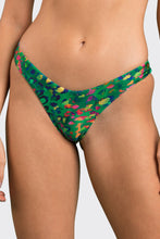 Carregar imagem no visualizador da galeria, Gallery: Rio De Sol Bas Bottom Wilds Highleg