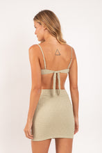 Carregar imagem no visualizador da galeria, Model Back: Rio De Sol Jupe De Page Brisa-Pistache Rubi Skirt