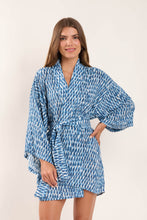 Carregar imagem no visualizador da galeria, Image 04: Rio De Sol Robe De Plage Chuva Kimono