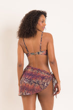 Carregar imagem no visualizador da galeria, Model Back: Rio De Sol Jupe De Page Cobra Mini-Sarong