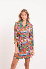 Carregar imagem no visualizador da galeria, Model Front: Rio De Sol Chemise Jungle Chemise