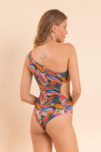 Carregar imagem no visualizador da galeria, Model Back: Rio De Sol Une Pièce Jungle Maeve