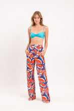 Carregar imagem no visualizador da galeria, Model Front: Rio De Sol Pantalon De Plage Leaves Wide Pants