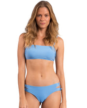 Carregar imagem no visualizador da galeria, Gallery: Rio De Sol Ensemble Set Baltico Bandeau-Reto Madrid