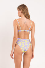 Carregar imagem no visualizador da galeria, Model Back: Rio De Sol Ensemble Set Glow Bandeau-Joy Hotpants