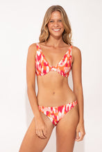 Carregar imagem no visualizador da galeria, Model Front: Rio De Sol Ensemble Set Mirage Chantal Essential-Comfy