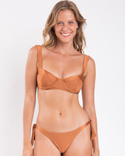 Carregar imagem no visualizador da galeria, Gallery: Rio De Sol Ensemble Set Nocciola Amelia Italy