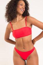 Carregar imagem no visualizador da galeria, Image 09: Rio De Sol Ensemble Set Rouge Bandeau-Reto Nice-Fio
