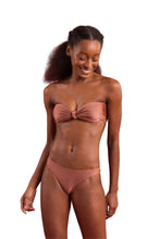 Carregar imagem no visualizador da galeria, Image 04: Rio De Sol Ensemble Set Shimmer-Copper Bandeau-Joy Essential