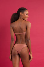 Carregar imagem no visualizador da galeria, Image 10: Rio De Sol Ensemble Set Shimmer-Copper Bandeau-Joy Essential