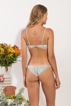 Carregar imagem no visualizador da galeria, Model Back: Rio De Sol Ensemble Set Tiny-Garden Bandeau-Knot Italy