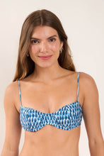 Carregar imagem no visualizador da galeria, Gallery: Rio De Sol Haut Top Chuva Kelli