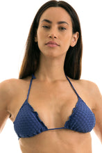 Carregar imagem no visualizador da galeria, Gallery: Rio De Sol Haut Top Kiwanda Denim Frufru