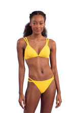 Carregar imagem no visualizador da galeria, Model Front: Rio De Sol Haut Top Malibu-Yellow Tri-Duo