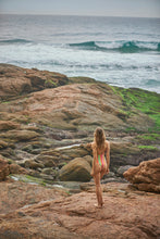 Carregar imagem no visualizador da galeria, Image 11: Rio De Sol Une Pièce Utah Hype