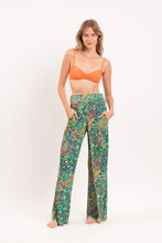 Carregar imagem no visualizador da galeria, Model Front: Rio De Sol Pantalon De Plage Wilds Wide Pants