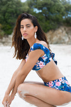 Carregar imagem no visualizador da galeria, Image 09: Saha Haut Top Aurora Floral Night