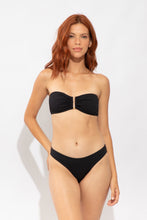 Carregar imagem no visualizador da galeria, Model Front: Rio De Sol Bas Bottom Solar-Black Essential-Comfy
