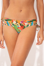 Carregar imagem no visualizador da galeria, Gallery: Rio De Sol Bas Bottom Tropical Madrid
